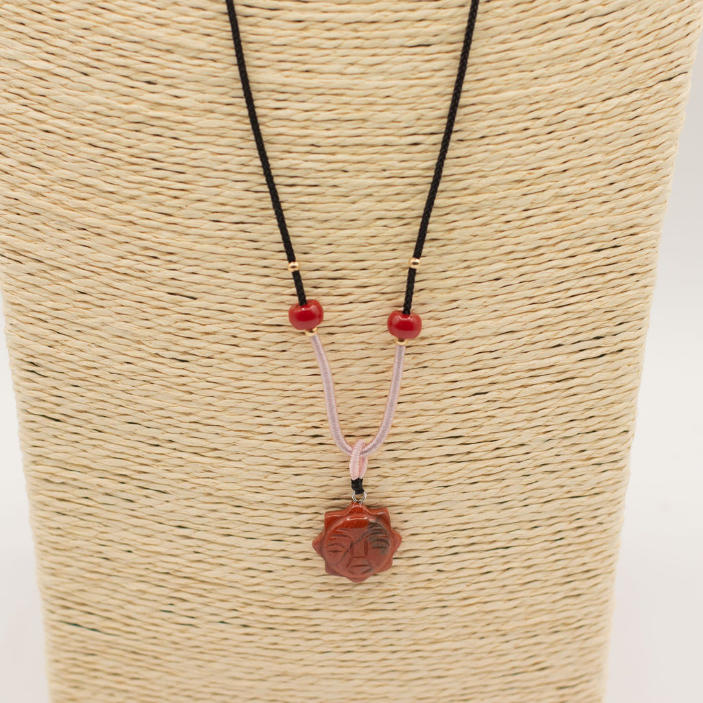 Collana con Cordino e Ciondolo in Gemma - Corniola Volto del Sole
