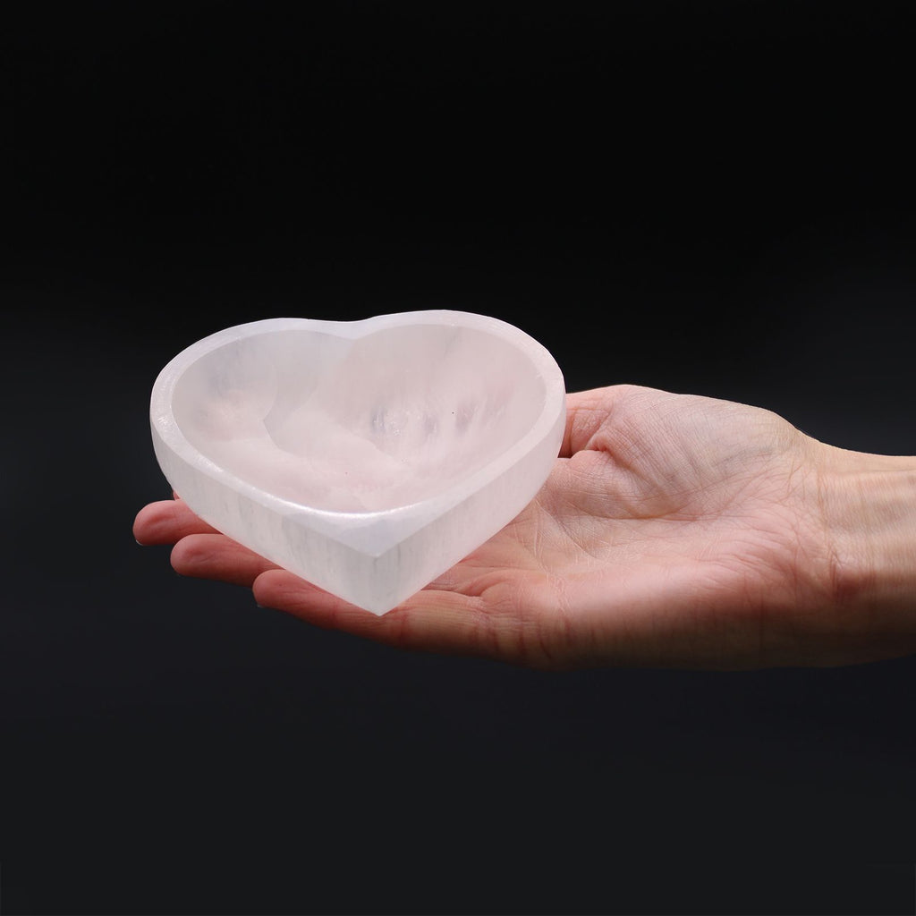 Ciotola a Cuore in Selenite - 10cm