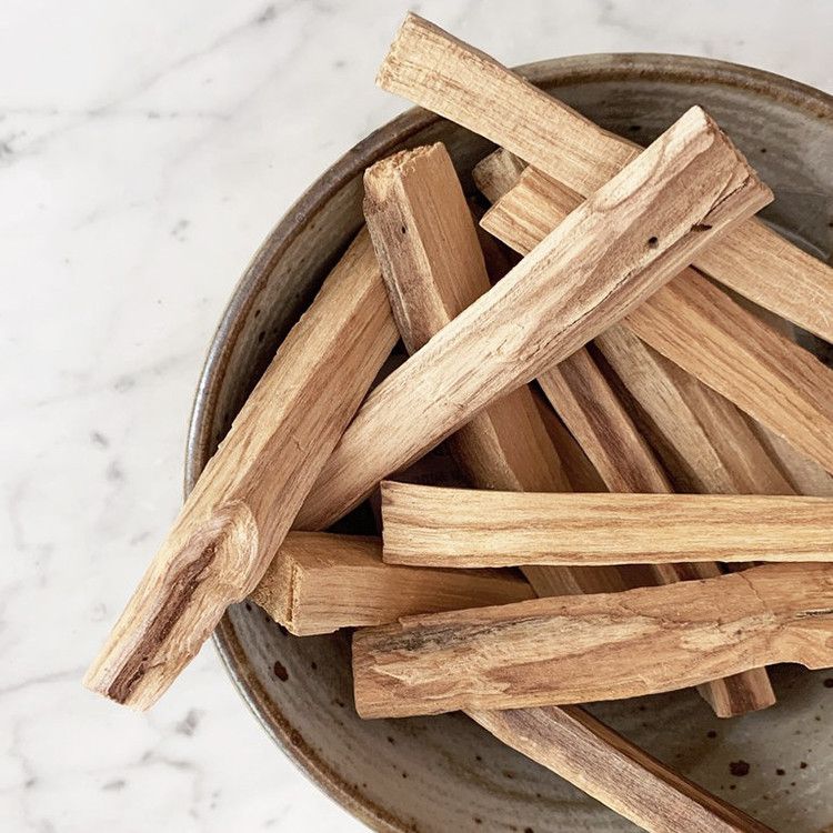 Bastoncini di Palo Santo Green Tree 50g (5-8 bastoncini)