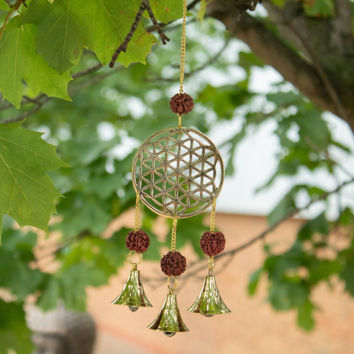 Campanelli Indiani - Fiore della Vita in Ottone con Perle Rudraksha - 3 Campane - 6x27cm