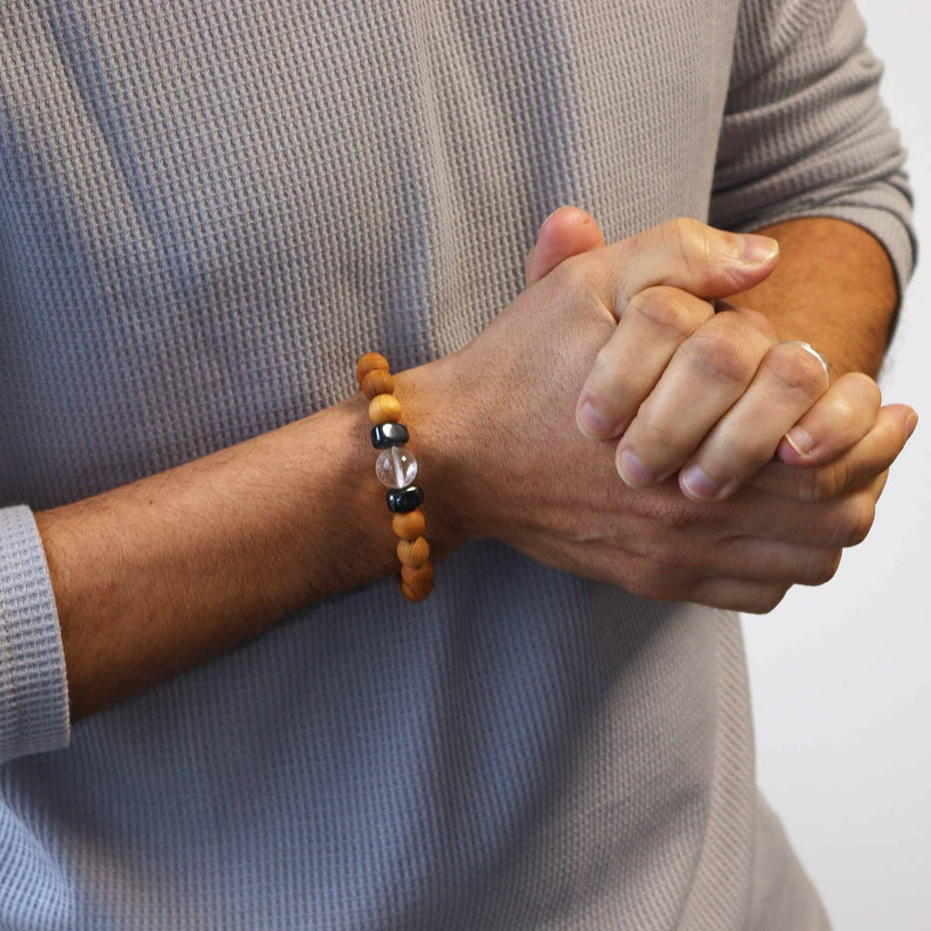 Bangle Chakra della Corona in Cedro con Quarzo Ialino