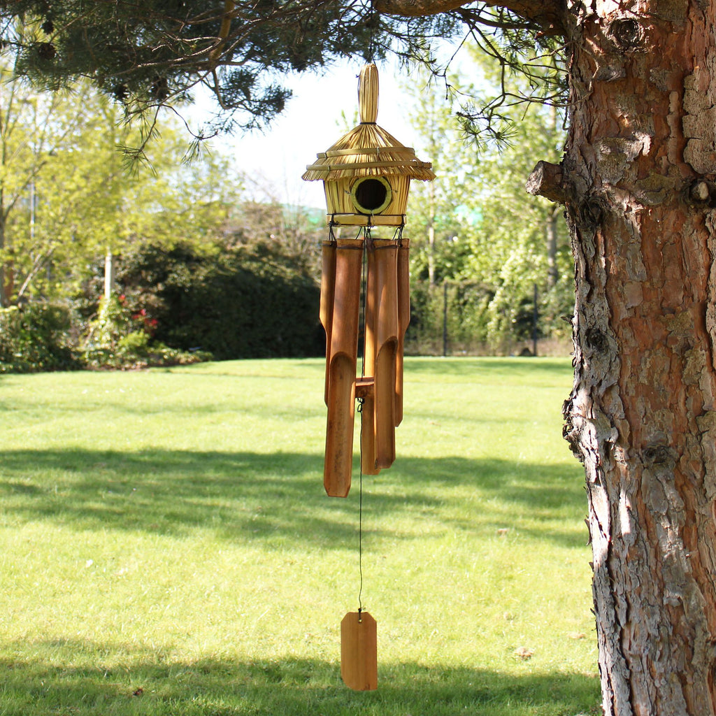 Casetta per Uccelli Rotonda in Erba Marina con Campanelli - 45x17cm