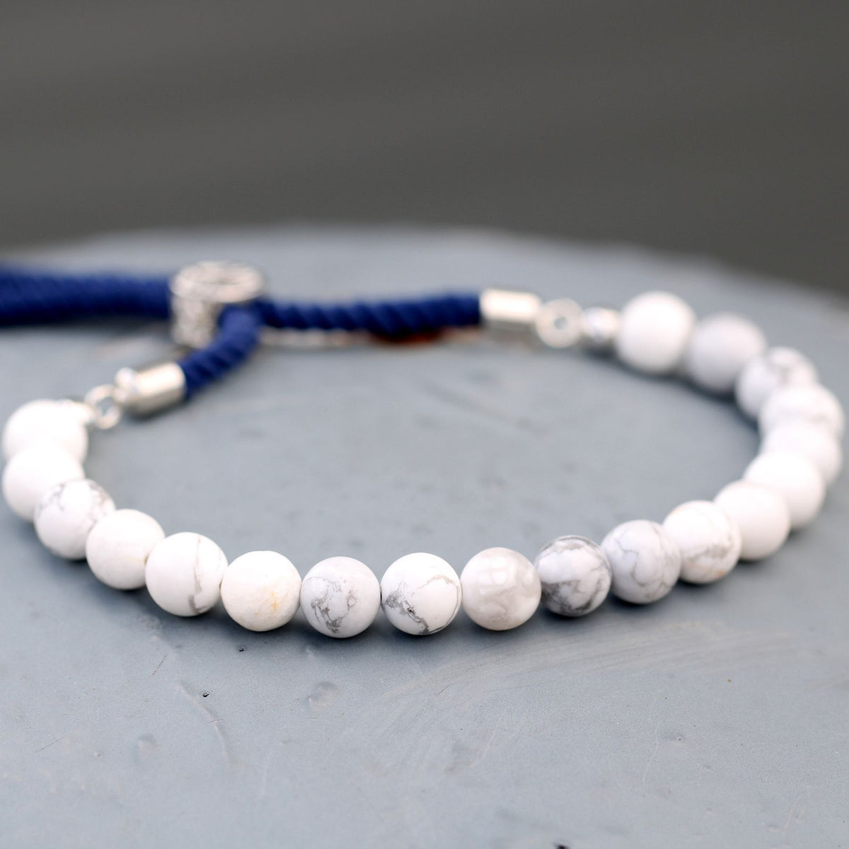 Bracciale con Cordino Navy Placcato Argento 925 - Howlite Bianco