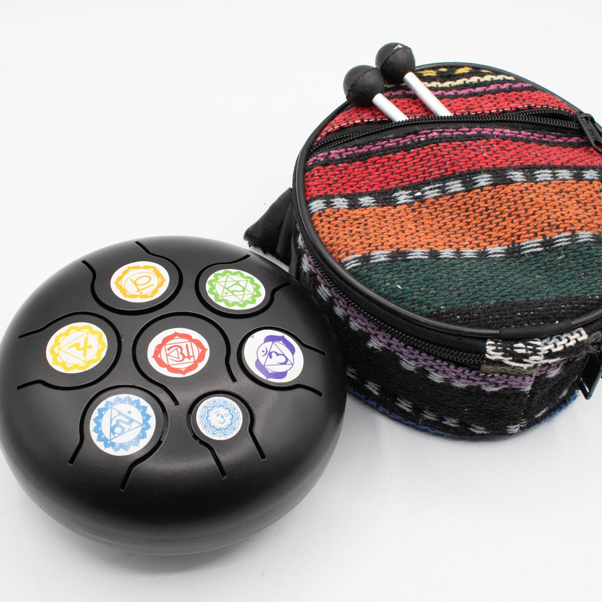 Happy Drum dal registro medio-basso – Nero con chakra, 14 × 7 cm