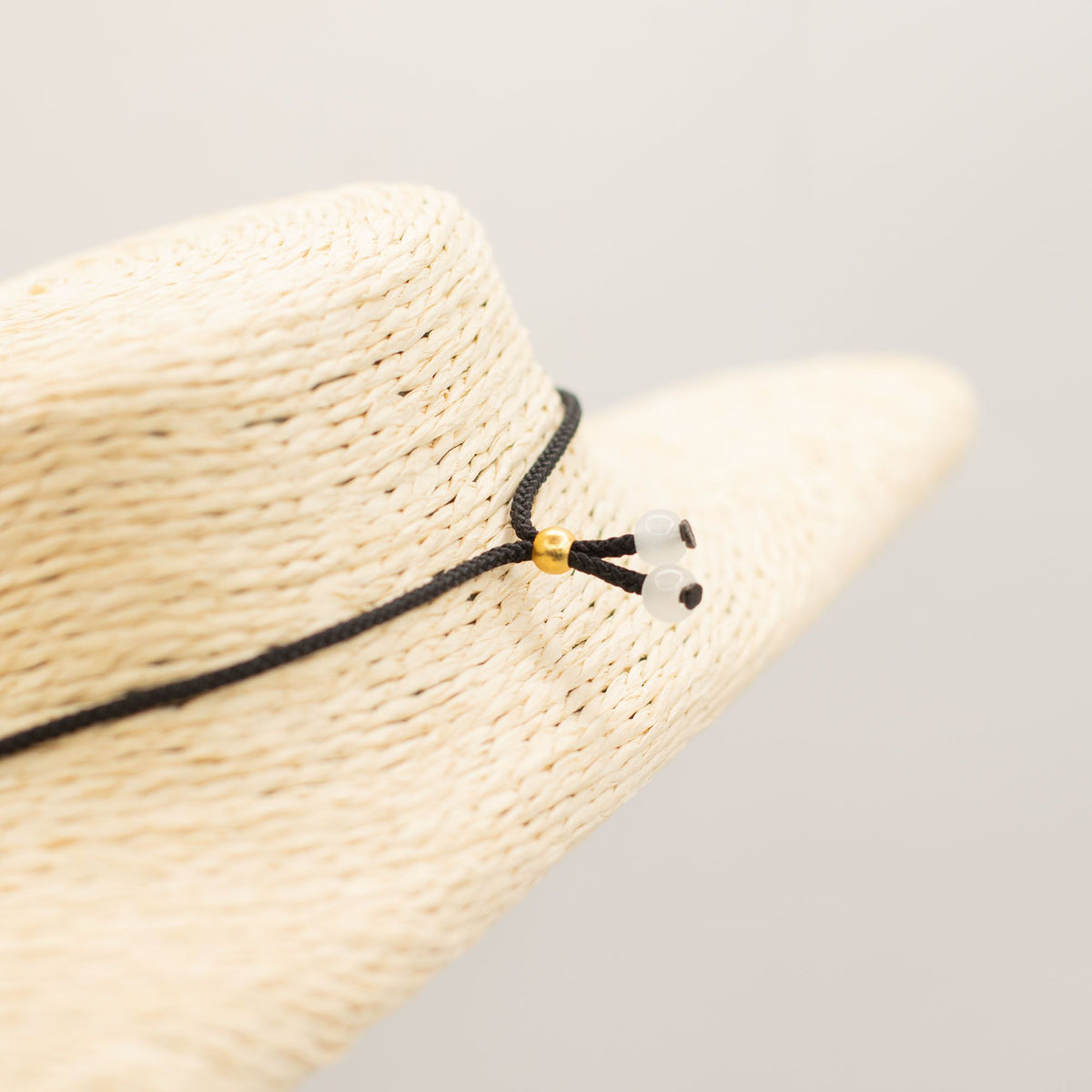 Collana con Cordino e Ciondolo in Gemma - Howlite a Goccia