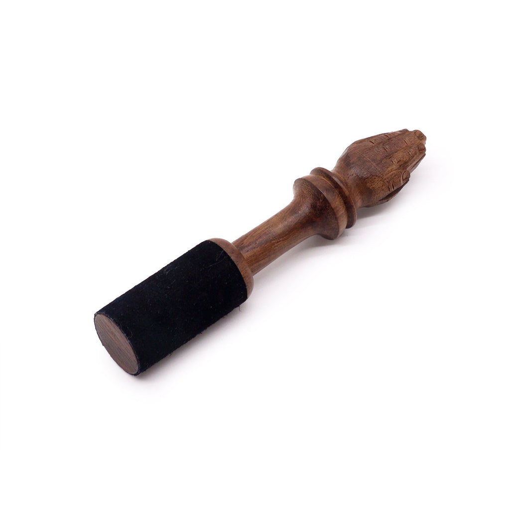 Battente in Legno per Campane Tibetane e Gong - Intaglio Namaste, 14 cm