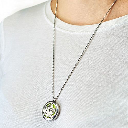 Collana Diffusore per Aromaterapia - Foglia 30 mm